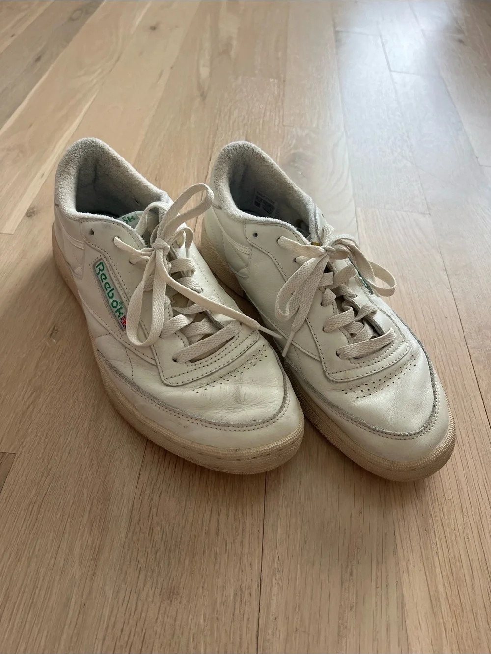 Reebok Cream and Green Low-Top Sneakers